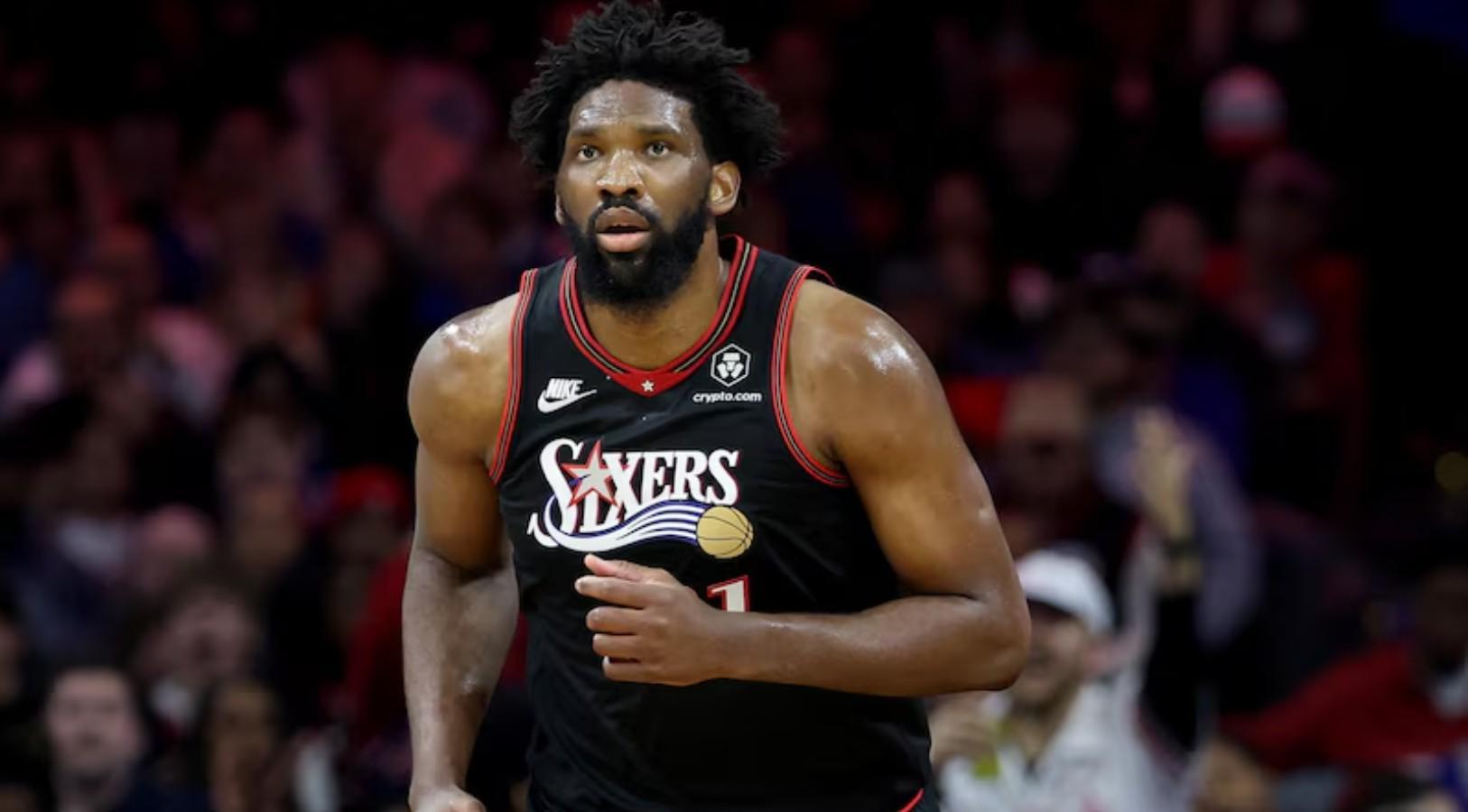 官方：76人因将恩比德列为不可出场又让其登场而被罚款10万美元